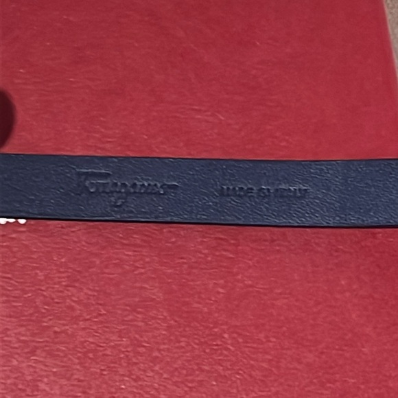 SALVATORE FERRAGAMO BLUE GANCINI LEATHER BRACELET BRAND NEW - Picture 6 of 7